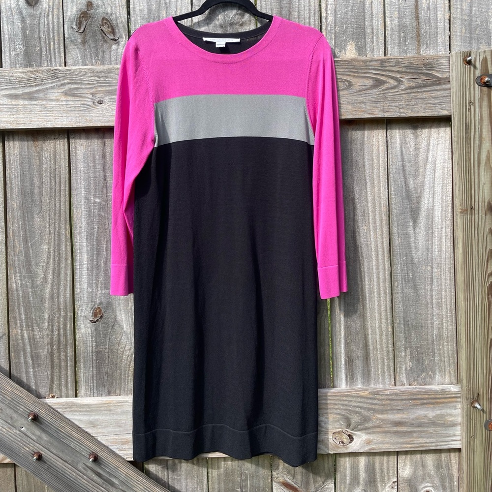 Diane Von Furstenberg Pink, Gray, and Black Long Sleeve Sweater Dress. Size M